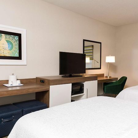 Hampton Inn & Suites East Lansing Okemos Esterno foto