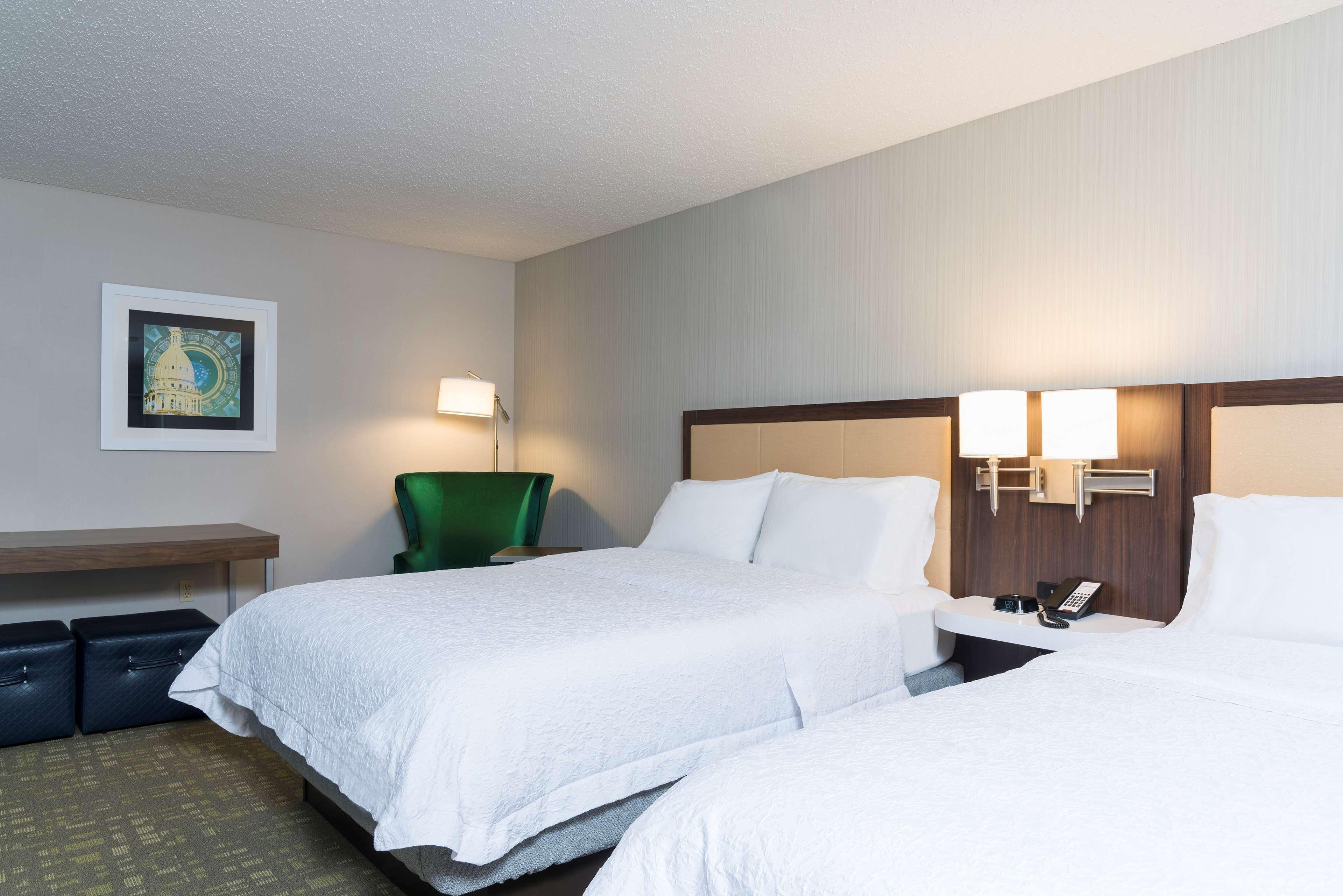 Hampton Inn & Suites East Lansing Okemos Esterno foto