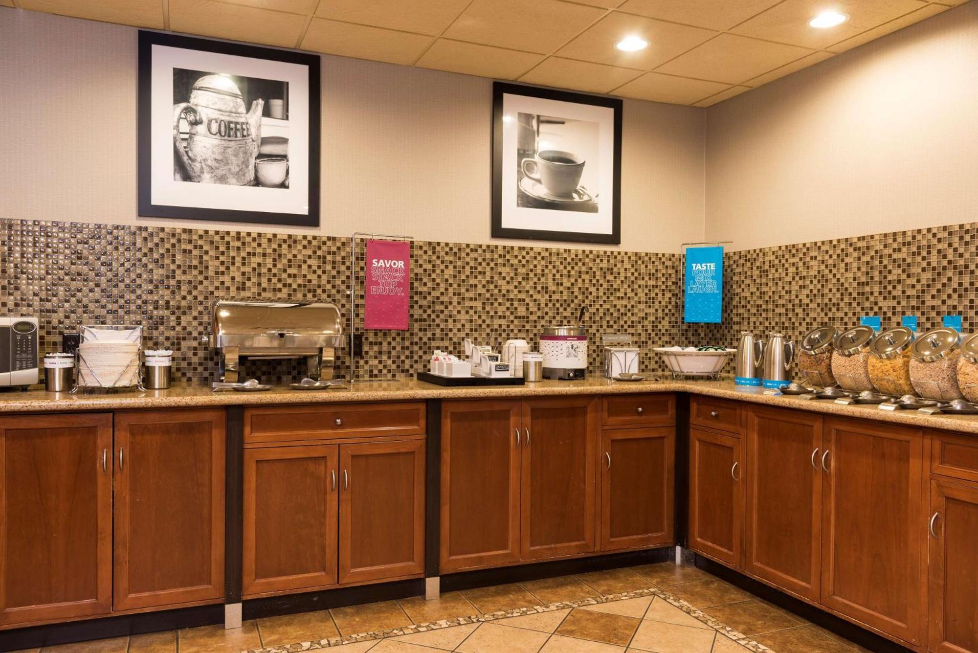 Hampton Inn & Suites East Lansing Okemos Esterno foto